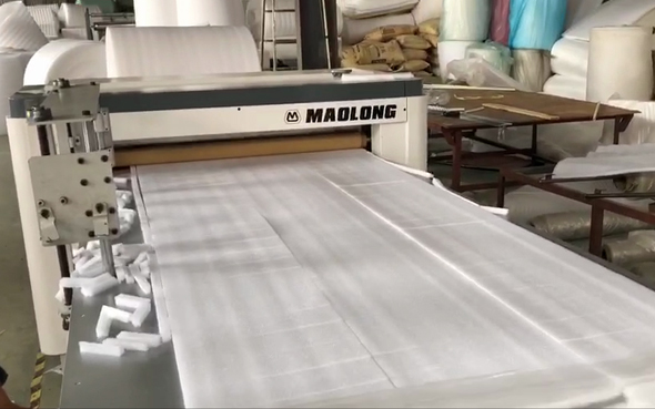 全自动横竖珍珠棉分切机切卷料，自动调刀展示